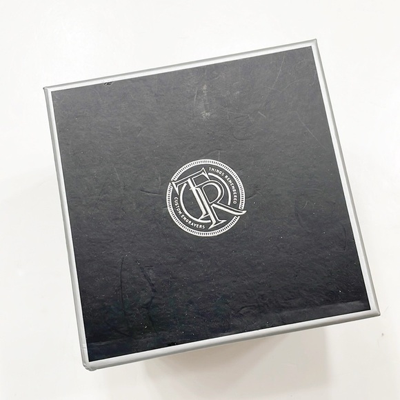 Things Remembered Miss K apple paperweight - Picture 3 of 4